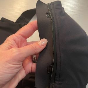 LIKE NEW ZYIA sports bra, size XL. 36